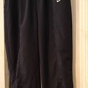 Nike Women's Training Tag - Black and White